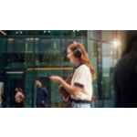 Superb sound, replaceable battery