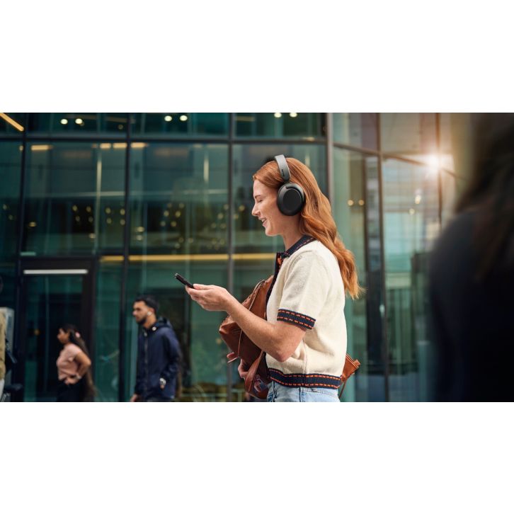 Superb sound, replaceable battery