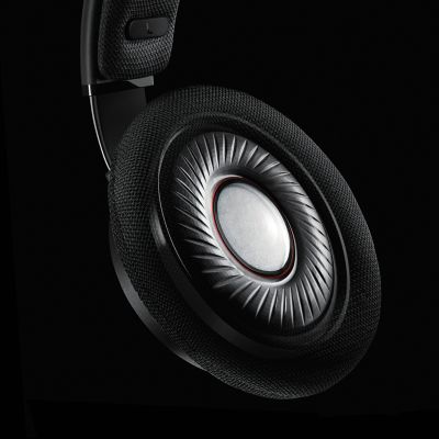 Os drivers de neodímio de 50 mm proporcionam todo o espectro de som