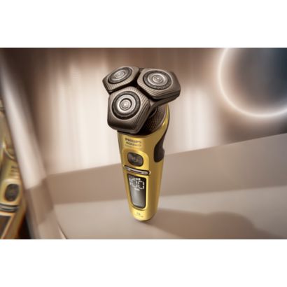 Norelco Shaver S9000 Prestige Wet & Dry Electric shaver with