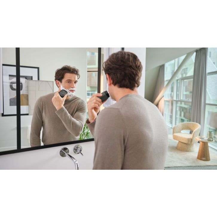 Powerful, skin-close shave