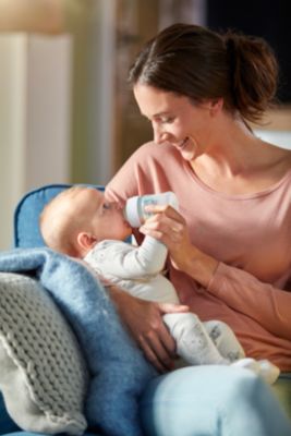 Avent Anti-colic bottle with AirFree vent - thumbnail 8