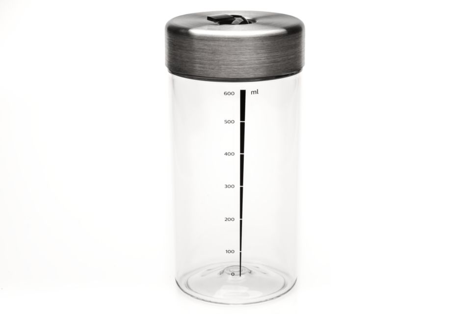 Vollständiger Milchbehälter