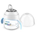 Facilitez la transition de votre bébé vers le gobelet