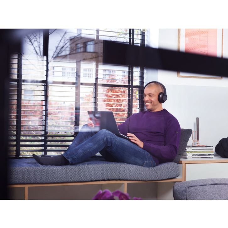 Great sound. From TV to conference calls.