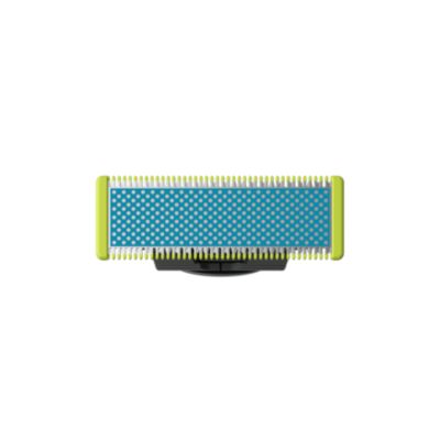 De Philips OneBlade First Shave is een scheerapparaat ontworpen om wondjes en huidirritatie te voorkomen. U kunt u op uw gemak voelen en zonder moeite uw gewenste glad resultaat behalen.