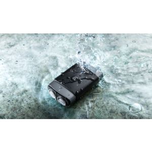 Close shave any time, anywhere