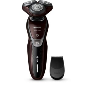 Shaver series 5000 습식 및 건식 면도가 가능한 전기면도기