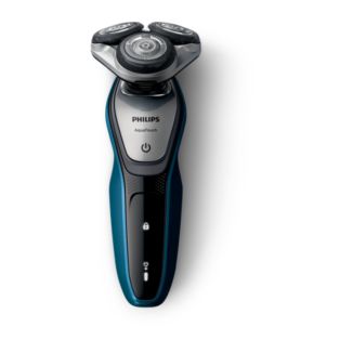 AquaTouch Wet and dry electric shaver