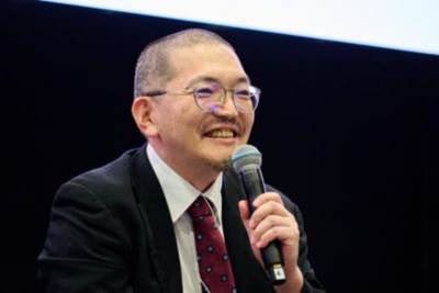 Japan Health 2025セミナーで講演する戸谷剛博士