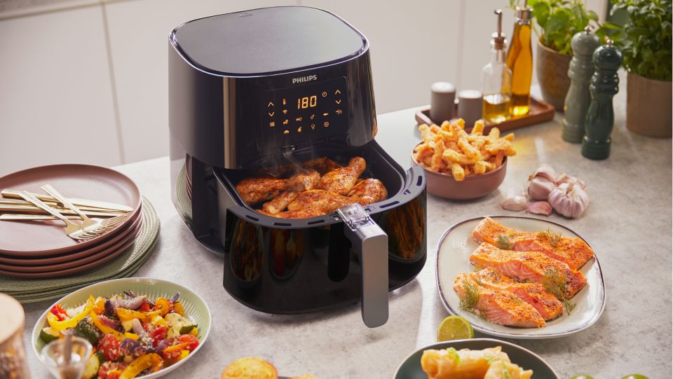 Un appareil pour cuire sainement en format familial? Découvrez le PHILIPS  Airfryer XL, disponible dans vos magasins Guy Vieules Cluny et Acajou🔥, By Guy Vieules martinique