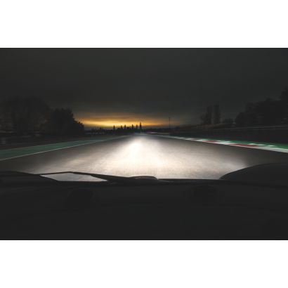 高性能超高輝度 LED ライト