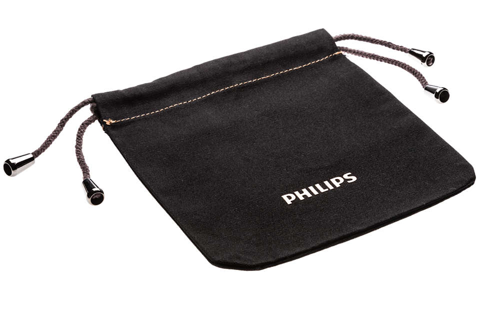 A pouch for convenient storage of your appliance.