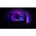 Pohlcující sledování filmů. Hraní her naplno.