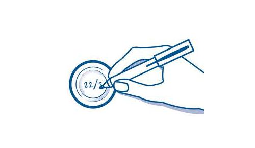 Zur Aufbewahrung die Deckel mit Datum beschriften