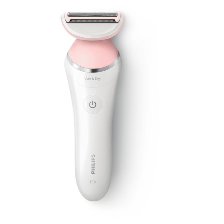 Glides smoothly for a skin-friendly shave