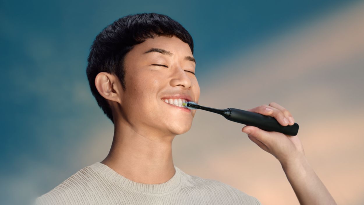 DiamondClean 9000 Rechargeable toothbrush HX9913/18 | Sonicare