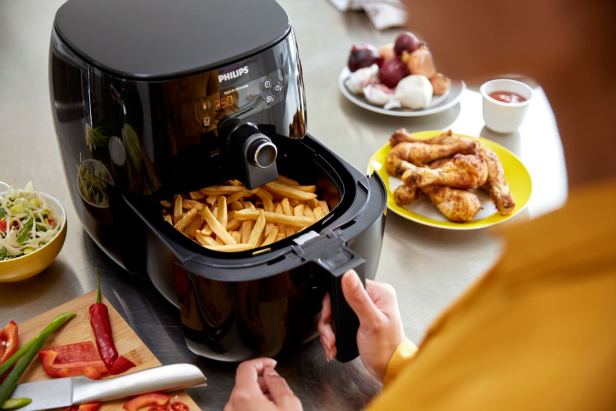 Philips Air Fryer Original Healthy with 75% Less Fat, Black 