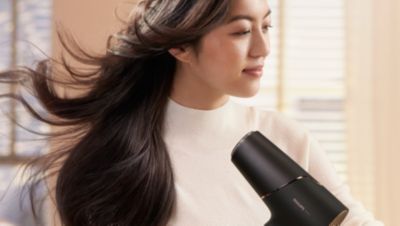 강력한 모터로 최대 시속 110km의 바람 제공****