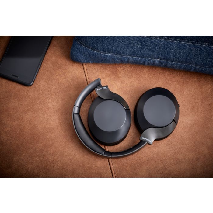 Hi Res Audio wireless over ear headphone TAPH805BK 00 Philips