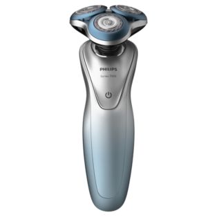 Shaver series 7000 Wet and dry electric shaver