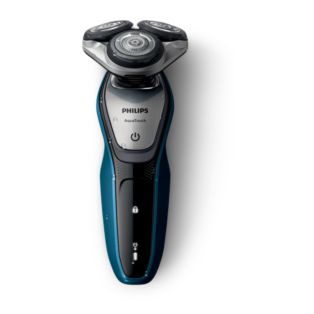 AquaTouch Wet and dry electric shaver