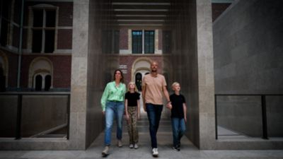 Het Rijksmuseum en Philips hebben onderzoek uitgevoerd naar het verbeteren van de bezoekerservaring in het Rijksmuseum