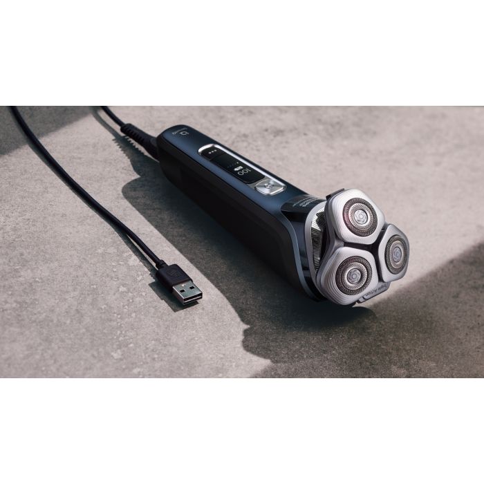 i9000 Prestige Wet&Dry Electric Shaver with SenseIQ XP9201/88