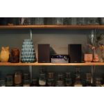 Sleek looks. Rich sounds.