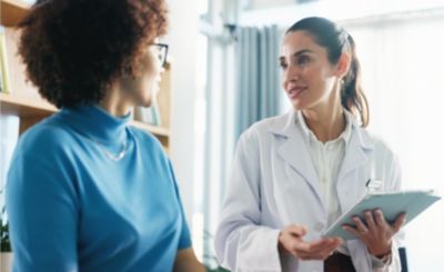 Philips Future Health Index 2026: Doctor in conversation with a patient