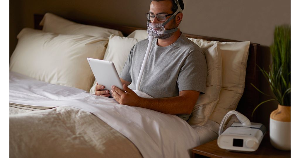 Amara View and DreamStation patient awake with tablet