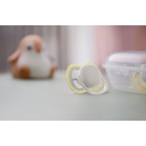 A light, breathable soother