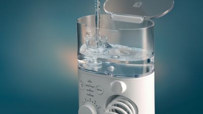 Spremnik za vodu od 600 ml koji se lako puni omogućuje čišćenje bez prekida