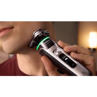 i9000 Prestige Wet & Dry Electric Shaver with SkinIQ