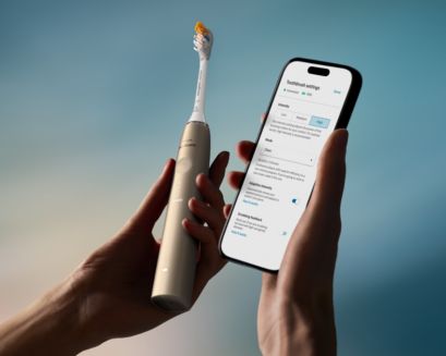 Close shot of brush handle showing the 5 different cleaning modes