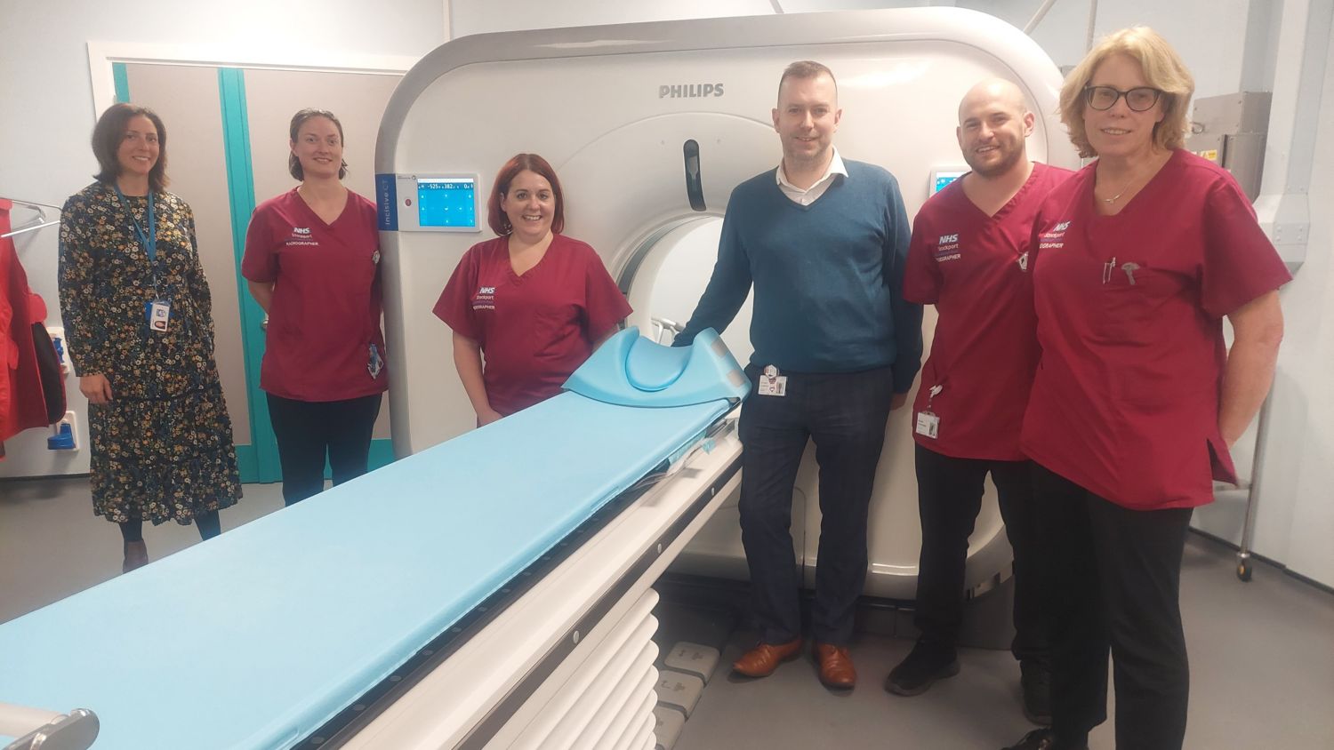  The Stepping Hill team and their Incisive CT