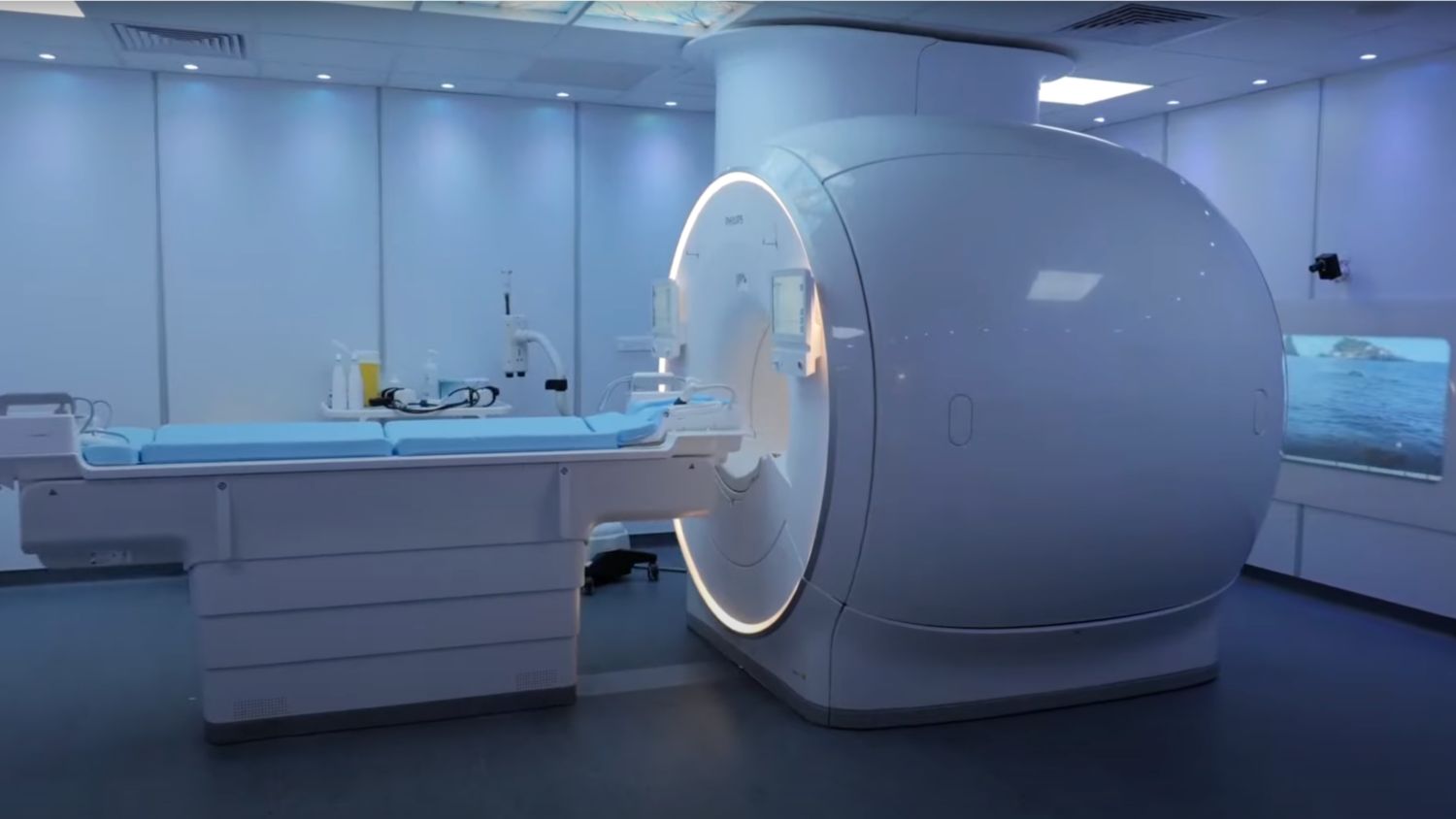 Clinique Saint Augustin in Bordeaux shares their experience with the MR 5300