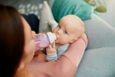 Avent Anti-colic bottle with AirFree vent - thumbnail 8