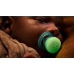 Soothing newborns from day one