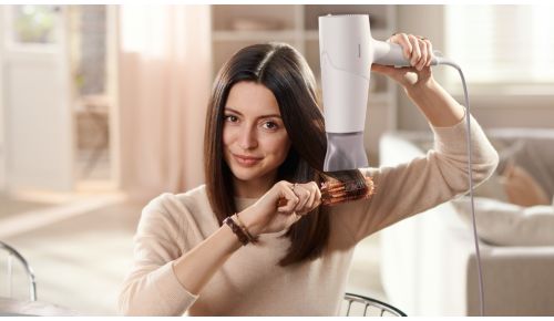 Beccuccio sottile per ritocchi e styling accurato