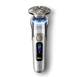 i9000 Prestige Ultra Wet and Dry Electric Shaver with SkinIQ Pro