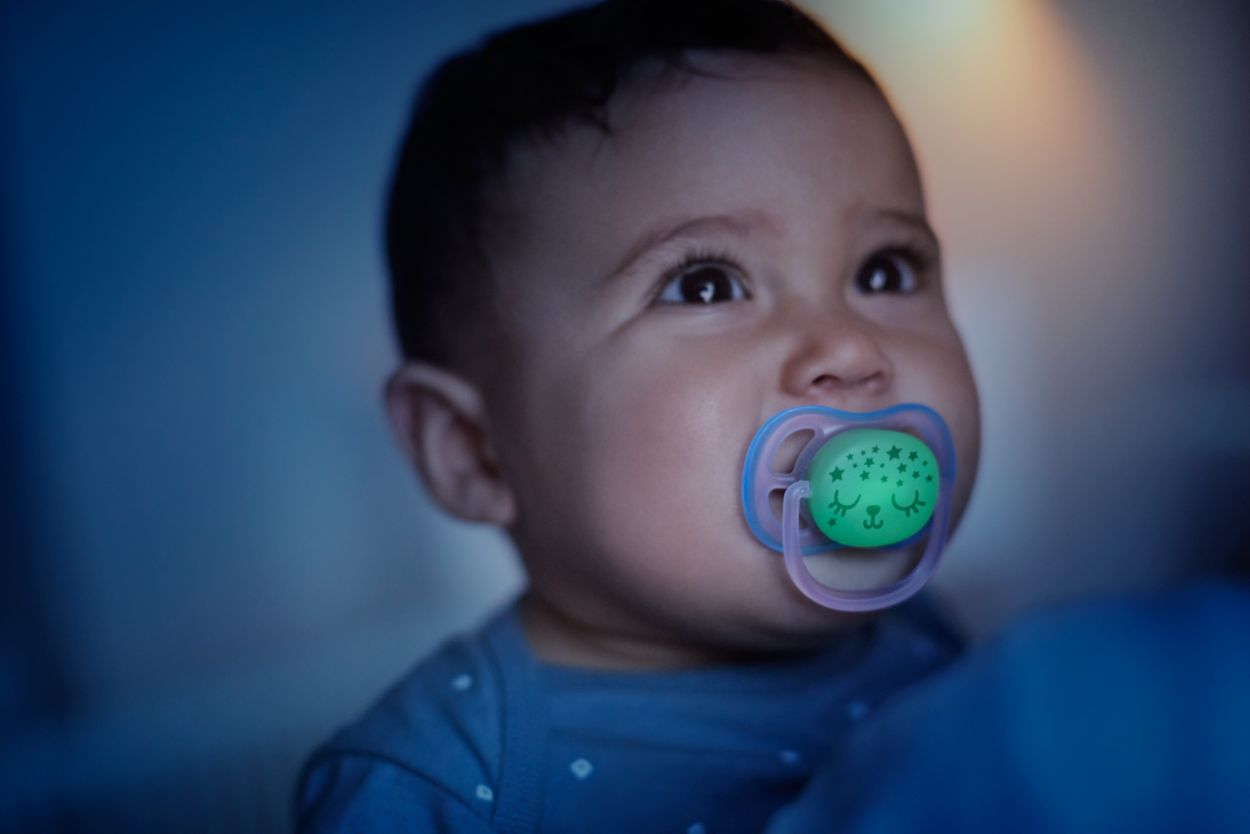 Chupetes ultra air de Philips Avent, 6-18 meses, anatómico y sin BPA, 2  uds., con funda de esterilización y transporte, SCF080/18, amarillo y  naranja : : Bebé