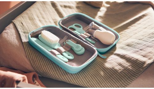 Compact and structured set