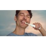 Advanced care for healthier gums*