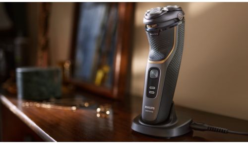 Con il supporto di ricarica, il rasoio è sempre carico e pronto