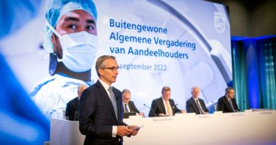 Roy Jakobs introduced to shareholders
