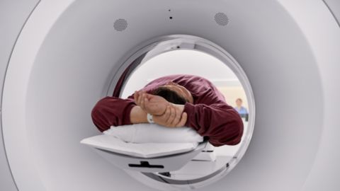 patiënt in een rt-scanner