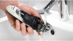 Washable shaver with QuickRinse system