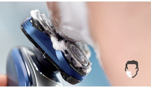 Get a comfortable dry or refreshing wet shave with Aquatec