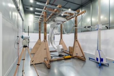 Beeldvormingssysteem wordt getest in het EMC-lab van Philips